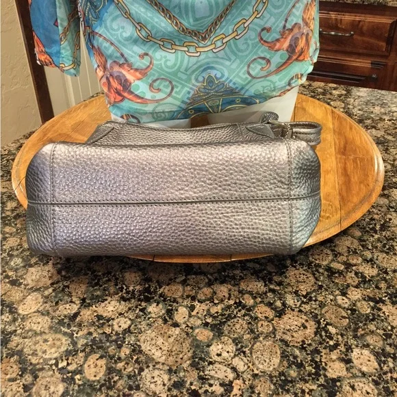 🪩COLE HAAN SILVER LEATHER BAG SATCHEL TOTE - Picture 5 of 11